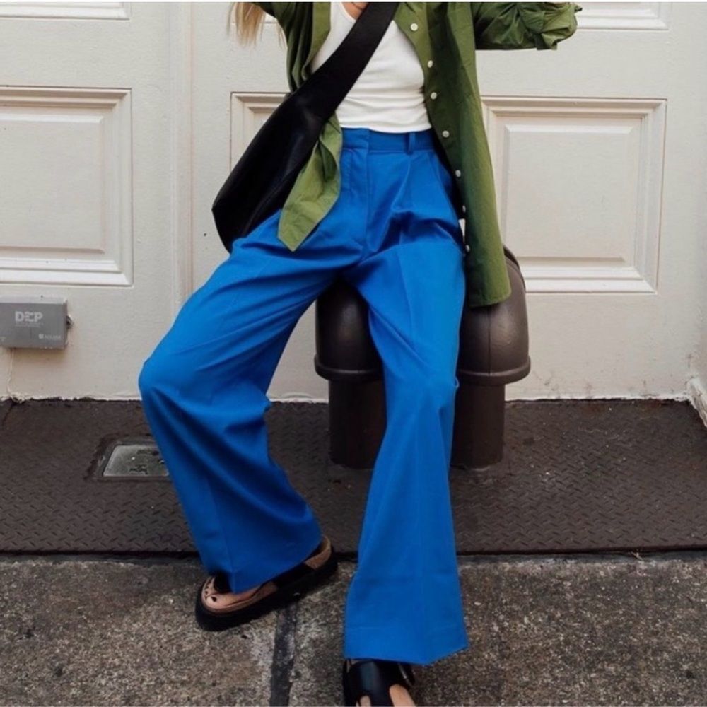 NWT COS Wide-Leg Pleated Wool Trousers in bright blue - Picture 8 of 11